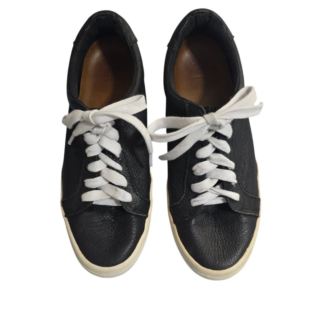 FRYE Women Sneakers Sz 8 Ivy Low Top Lace Black Leather Sneakers Quiet Luxury